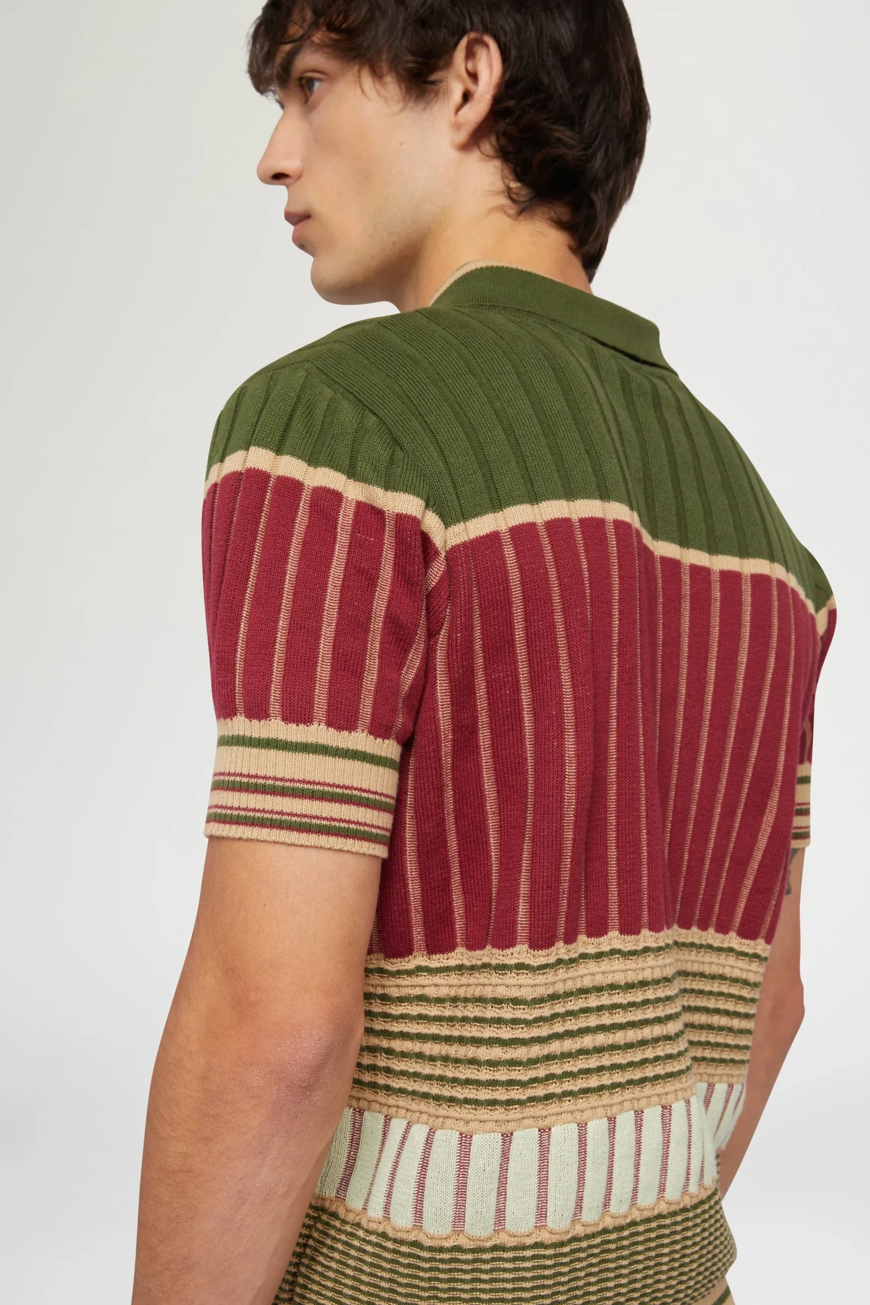 Polo in Maglia Rossa e Verde